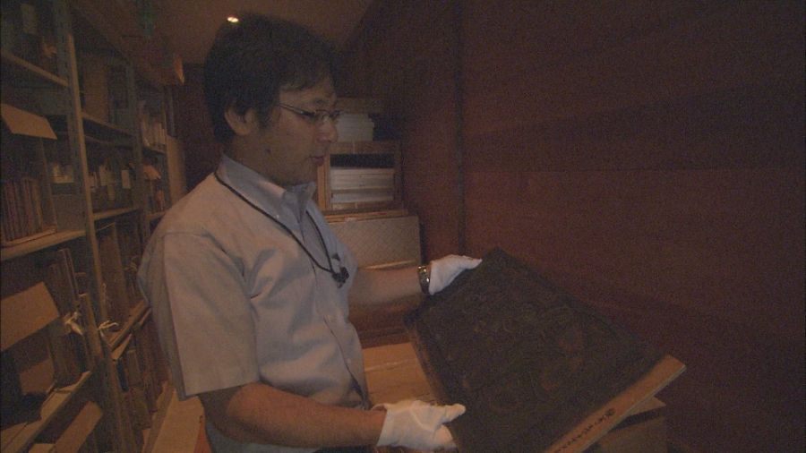 Sentimental Blue Flag: Woodblock Artist Shuzo Ikeda's Sentimental Blue Flag: Woodblock Artist Shuzo Ikeda's